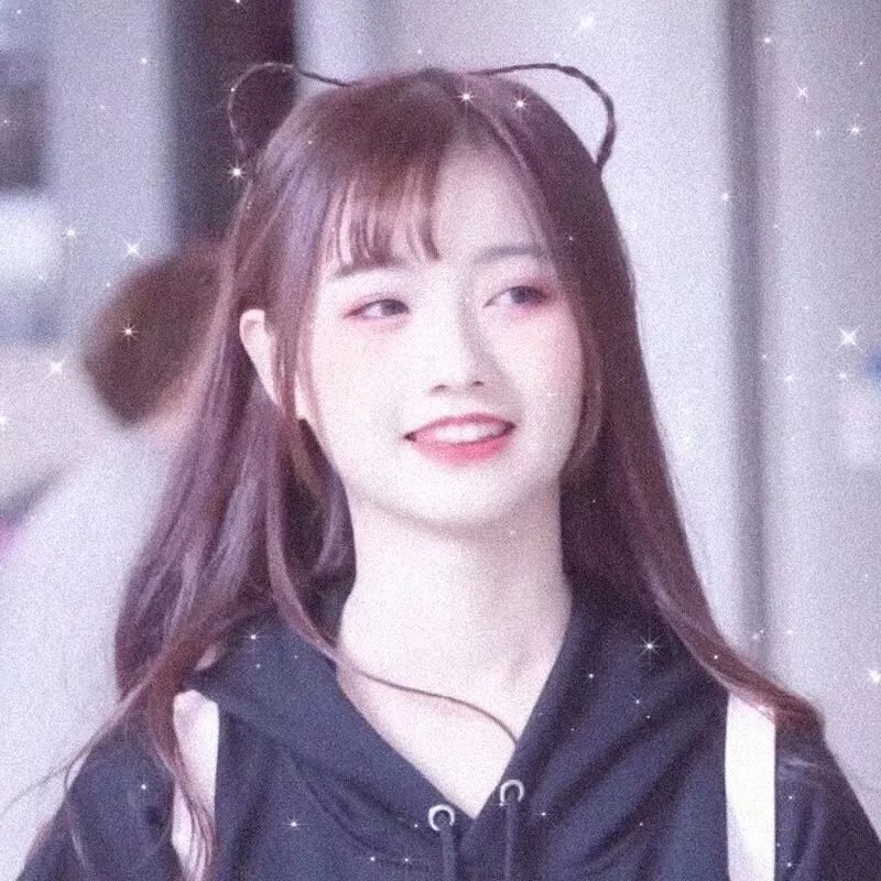 屋中美人